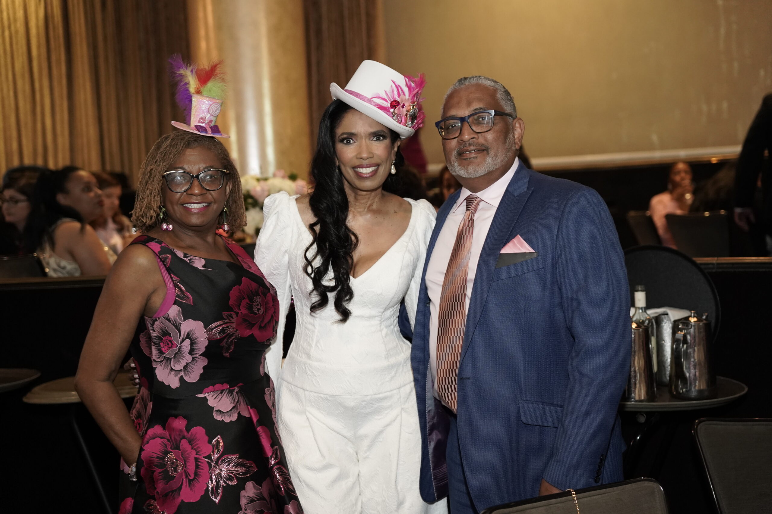 _DSC5171 Areva Martin with friends